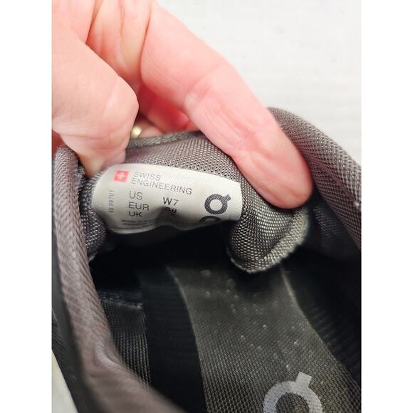 On Cloud Sneakers Womens Size 7 Cloud X Black 40-99701 - Picture 9 of 10